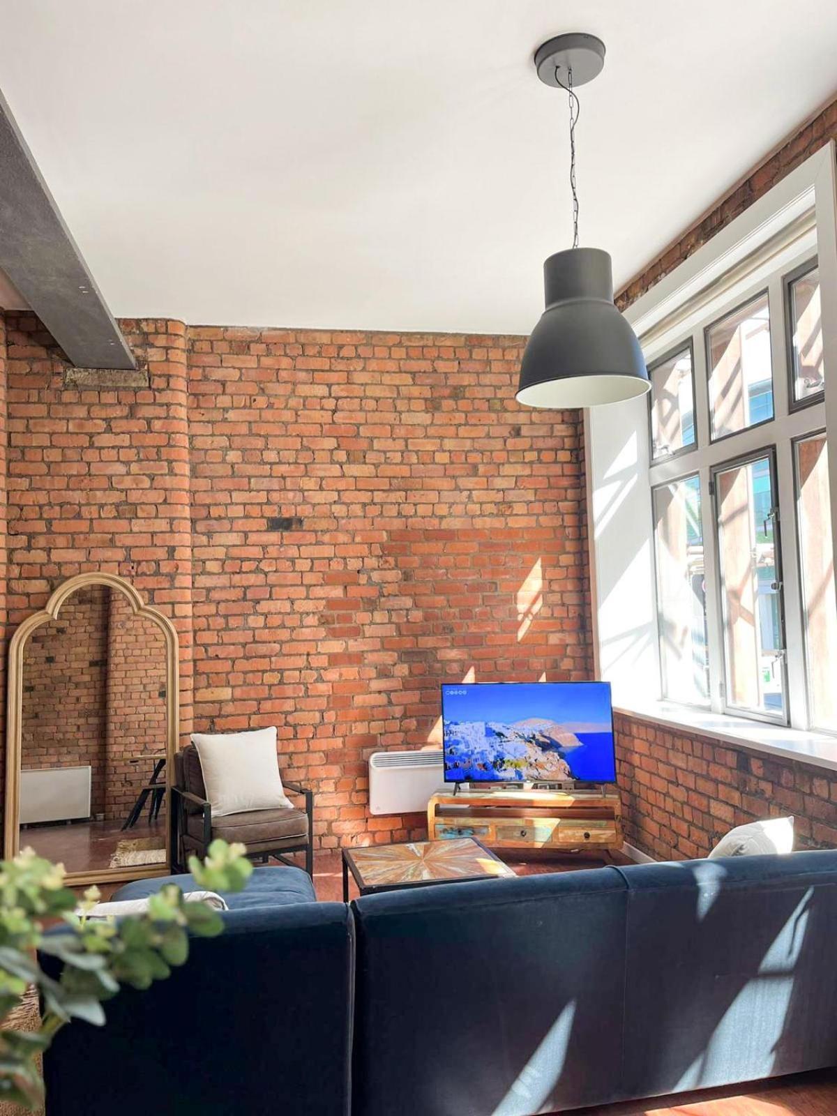 Stylish Loft Apartament - City Center L1 Liverpool Bagian luar foto